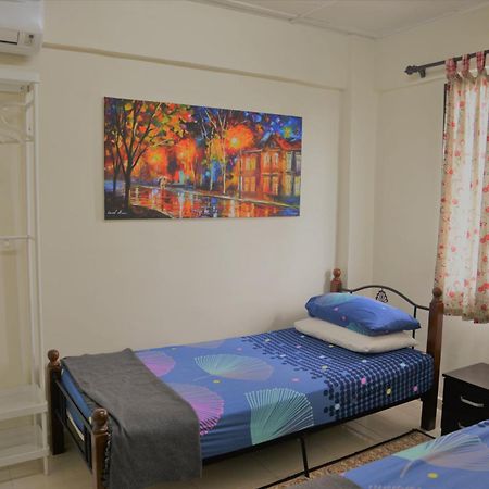 Awedee Homestay Πουτρατζάγια Εξωτερικό φωτογραφία